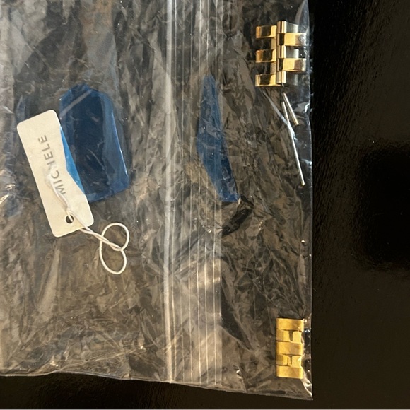 Michele Serein Chronograph Gold and Diamond watch - Picture 6 of 11